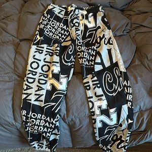 Air Jordan creative print design woman’s small pants.
